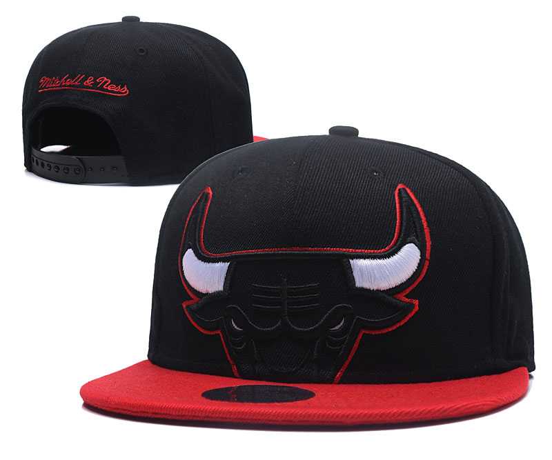 Bulls Team Logo Black Mitchell & Ness Adjustable Hat GS,We sell and wholesale Bulls Team Logo Black Mitchell & Ness Adjustable Hat GS on line form chian!
